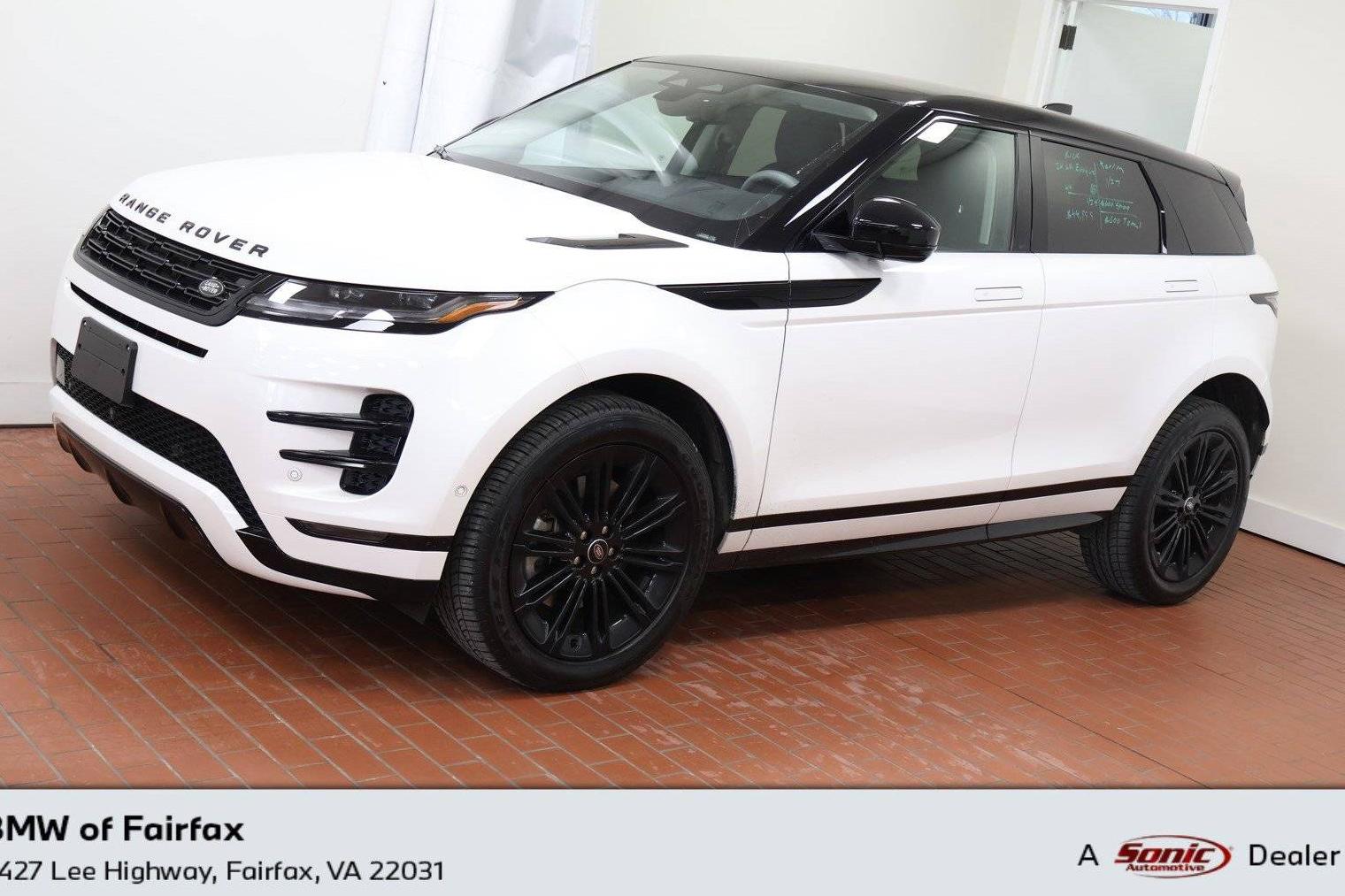 LAND ROVER RANGE ROVER EVOQUE 2024 SALZL2FX1RH243399 image